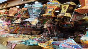 من 20 جنيهًا إلى ألف.. فوانيس رمضان تزين محيط مسجد السيد البدوي بطنطا