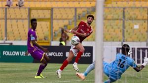 موديست يهنئ وسام أبو علي بعد مشاركته الأولى مع الأهلي