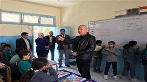 وكيل "تعليم الجيزة" يناقش طلاب الثانوية العامة حول أهمية مشروع رأس الحكمة 