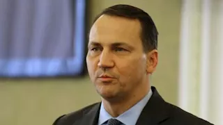 بولندا تعلن زيادة إنفاقها الدفاعي هذا العام في ظل زيادة المخاوف بشأن روسيا