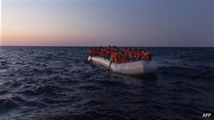 خفر السواحل القبرصي يعثر على 458 مهاجرا على متن 6 قوارب