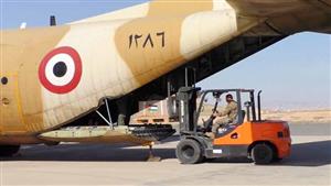 مصر تواصل الإسقاط الجوي اليومي للمساعدات الإنسانية على شمال غزة 