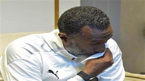 الكاس باكيًا: شقيقي فقد البصر بسبب مرض السكر.. ورحيل والدتي كسر ظهري