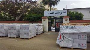 بالصور- الهلال الأحمر المصري ببورسعيد يجهز 6 شاحنات مساعدات إنسانية لغزة