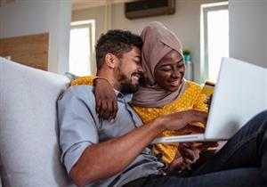 الجماع في رمضان- ماذا يحدث للرجل عند ممارسته بعد الأكل؟