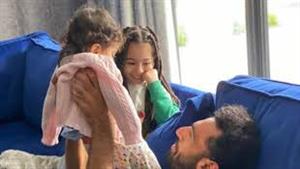 محمد صلاح ينشر صور لابنتيه "مكة وكيان" مع فانوس رمضان