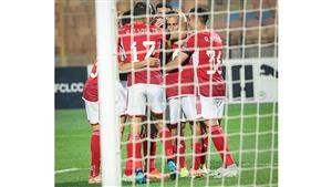 لاعب الأهلي يتحدث عن إمكانية انتقاله للزمالك