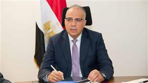 وزير الري يؤكد أهمية دعم القطاع الخاص لتنفيذ نماذج تجريبية للتقنيات الجديدة لتبطين الترع