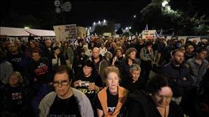   "سنحرق البلاد".. عائلات الأسرى يهددون نتنياهو ويطالبون بوقف عملية رفح (فيديو)