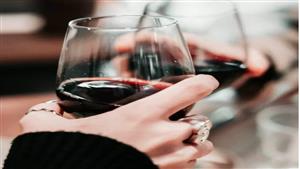 امرأة تشرب لتر دم يوميا.. والسبب صادم وغير متوقع 