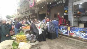 الطماطم بـ 3.5 جنيه.. منافسات تجار الخضروات تخفض الأسعار في البحيرة- صور