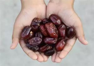 هذا ما يحدث للكوليسترول والقلب والعقل عند كسر الصيام ب 3 تمرات