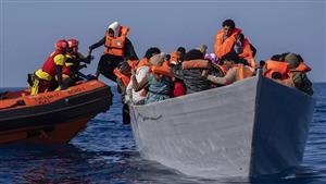 قبرص تنقذ 270 مهاجرًا على متن 5 قوارب