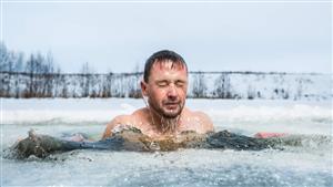 أبرزهم كيم كارداشيان وكيت ميدلتون.. لماذا يفضل المشاهير السباحة في الماء المثلج؟