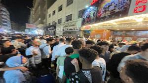 بالصور.. احتفالات المواطنين في ثاني أيام عيد الفطر المبارك أمام سينمات وسط البلد