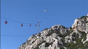 فيديو| مقتل شخص وإصابة العشرات فى حادث كابينة عربة تلفريك في تركيا 