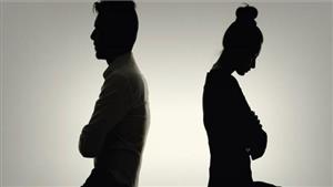 طارق يطلب تطليق زوجته: "فضحتني وفيديوهاتها مع كل الناس"