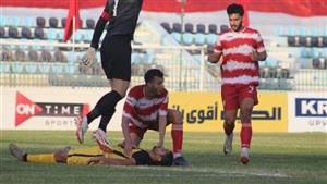 "سقط في الملعب".. تفاصيل الحالة الصحية للاعب المقاولون العرب