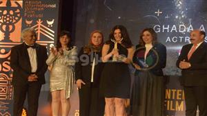 تكريم هند صبري وغادة عادل.. 29 صورة من كواليس حفل افتتاح مهرجان أسوان للمرأة