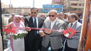 محافظ القليوبية يفتتح مركز تراخيص المحال بحي شرق شبرا الخيمة- صور