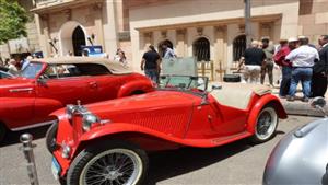 بالصور.. مجموعة لأبرز السيارات النادرة بمئوية نادى السيارات المصري