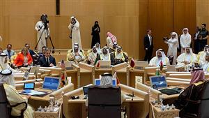 رئيس الوزراء القطري ووزير الخارجية الأمريكي يبحثان الأوضاع في غزة