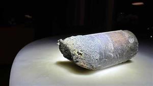 ناسا تحقق في جسم فضائي غامض سقط في منزل رجل في فلوريدا