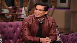 بصورة مع محمد صلاح من فيلم أفريكانو.. أحمد عيد يهنئ المنتخب المصري بهذه الطريقة