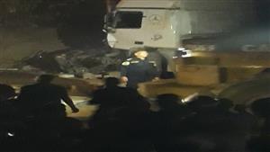 بالفيديو والصور.. سيارة مواد بترولية تقتل وتصيب 19 في دهسها تكاتك واقتحامها مقهى بأسوان