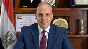 وزير الري يبحث مع قيادات الوزارة الاستعدادات الخاصة بموسم أقصى الاحتياجات المائية