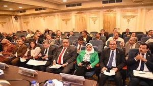 لمناقشة الموازنة.. رئيس جامعة الأقصر يجتمع مع لجنة التعليم بمجلس النواب