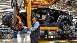 وزير التجارة الصيني يتهم الاتحاد الأوروبي بالعمل على قمع شركات السيارات الصينية