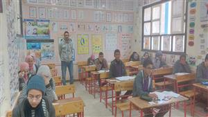 بالفيديو- محافظ أسيوط يتفقد لجان الشهادة الإعدادية: لم نتلق أي شكاوى