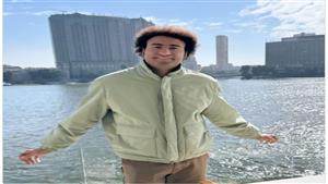 علي ربيع يهنئ أحمد حلمي على نجاح مسرحية "ميمو"