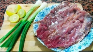 لماذا تتناول أصالة الفسيخ والبصل قبل حفلاتها؟