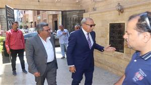 في اليوم الأول لبدء تلقي طلبات التصالح.. محافظ القليوبية يتابع بدء استقبال طلبات المواطنين 