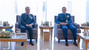 تخريج الدفعة 103.. قائد القوات الجوية يلتقي نظيره السعودي 