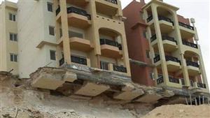 لمعرفة أسباب انهياره.. النيابة تأمر بتشكيل لجنة هندسية لمعاينة عقار الساحل