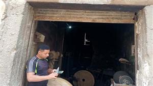 تنشط في عيد الأضحى.. سن السكاكين مهنة تصارع للبقاء فى بني سويف (صور)