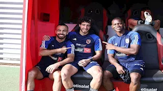 مقابل 3 ملايين دولار.. لاعب الأهلي يقترب من الوكرة القطري