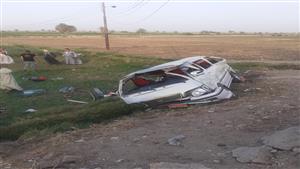 "الميكروباص اتعجن".. 9 مصابين في حادث مروع بأسيوط- صور