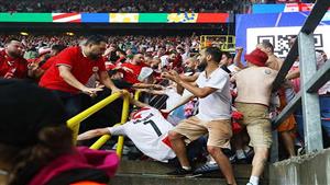 اشتباكات عنيفة بين جمهور تركيا وجورجيا في يورو 2024 (فيديو وصور)