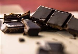 حسام موافي يحذر هؤلاء من تناول الشوكولاتة