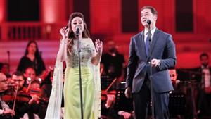 مدحت صالح وريهام عبد الحكيم يغنيان في المتحف القومي للحضارة بقيادة ناير ناجي