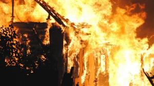 قتل شقيقيه وأضرم النيران بالمنزل.. تفاصيل جريمة عائلية هزت أمريكا