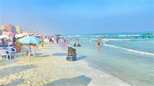 ذروة الموجة الحارة.. تعرف على حالة البحر على شواطئ الإسكندرية- صور