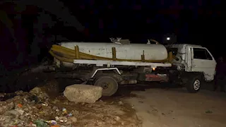 الري تحرر محضرًا ضد سائق ألقى مخلفات في ترعة بشبين القناطر