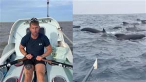 رجل يقاوم الموت لمدة ساعتين أثناء مواجهته 1000 حوت- فيديو