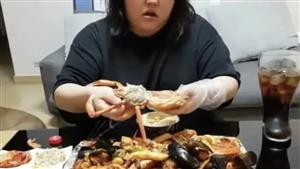  وفاة بلوجر في بث مباشر على الهواء .. والسبب صادم