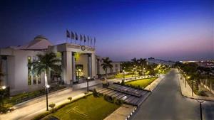 جامعة العلوم والتكنولوجيا بمدينة زويل تكرم "بيت الزكاة والصدقات"